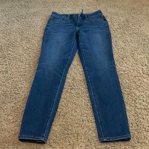 Size 6. Super high rise jegging.